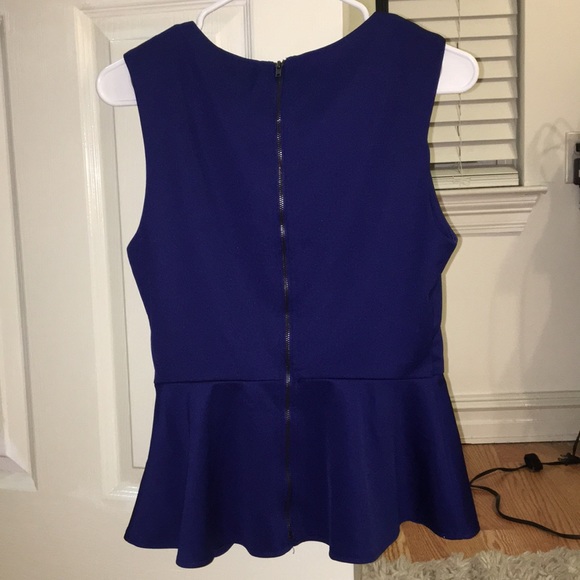 Top - Picture 2 of 2